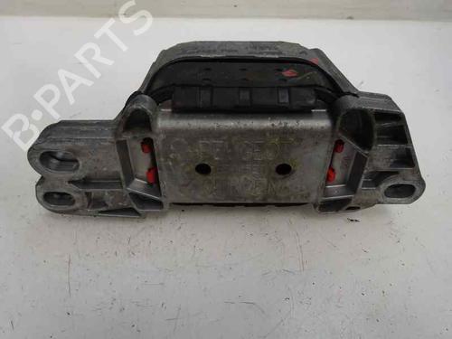Used Engine mount Engine mount 8796963 8796963