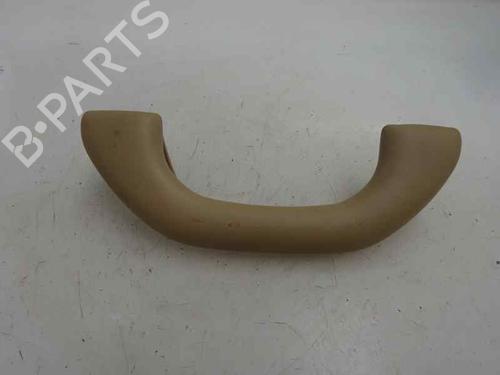 Venstre foran invendig håndtak VW PASSAT B6 (3C2) 2.0 TDI 16V (140 hp) 7772956