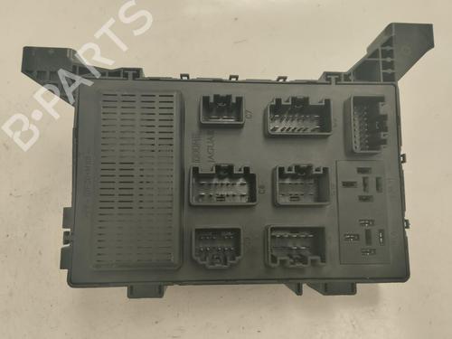 Fuse box JAGUAR X-TYPE I (X400)  | BP13526731E1 