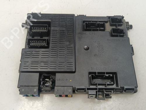 Used Fuse box Fuse box CITROËN XSARA Coupe (N0) 2.0 HDI 90 (90 hp) 40123794 40123794