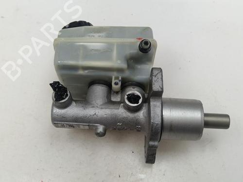 Used Brake master cylinder Brake master cylinder MERCEDES-BENZ B-CLASS Sports Tourer (W245) B 200 CDI (245.208) (140 hp) 40622790 40622790