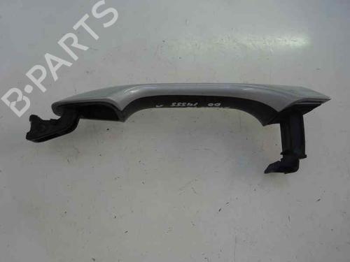 Used Front right exterior door handle Front right exterior door handle 7868536 7868536