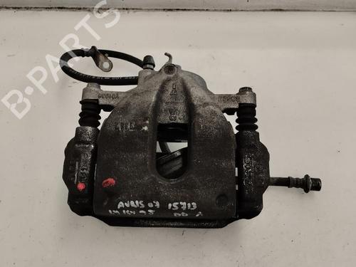 Used Right front brake caliper TOYOTA AURIS (_E15_) 1.4 (ZZE150_, ZZE150R) (97 hp) 15499689