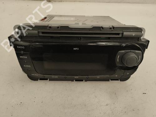 Used Radio SEAT LEON (1P1) 1.9 TDI (105 hp) 12309206