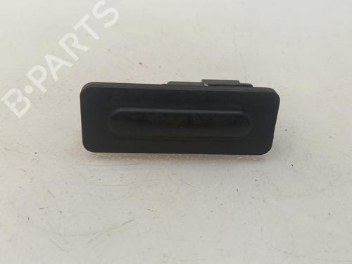 tailgate-handle-peugeot-208-i-ca_-cc_-2012-2013-2014-2015-2016-2017-2018-2019-2020-2021-37169005 main image