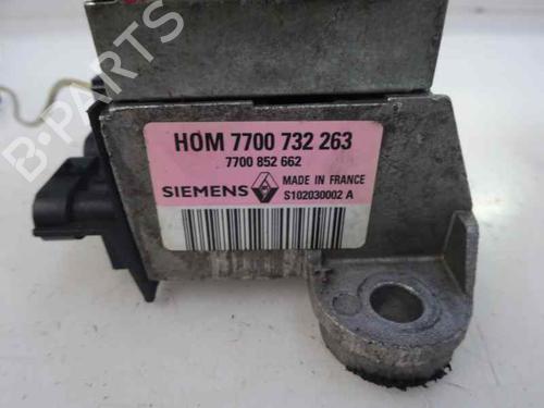 Used Ignition coil RENAULT MEGANE I Classic (LA0/1_) 1.4 (LA0E, LA0V) (75 hp) 8212856