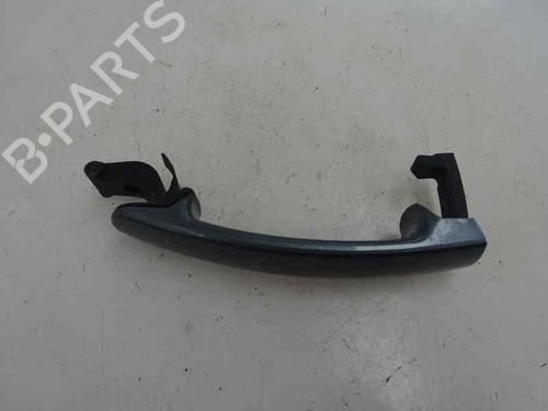 Used Front left exterior door handle Front left exterior door handle 7573482 7573482