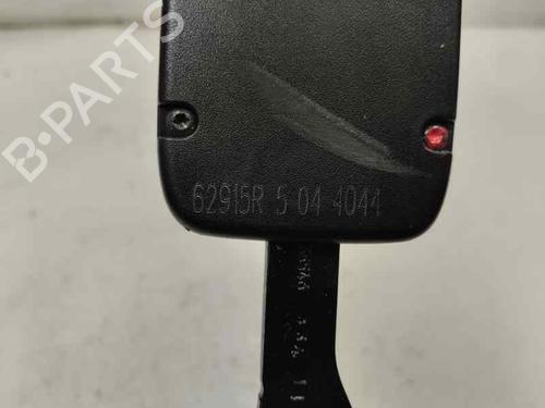 front-left-seatbelt-renault-megane-iii-hatchback-bz01_-b3_-2008-23425626 main image