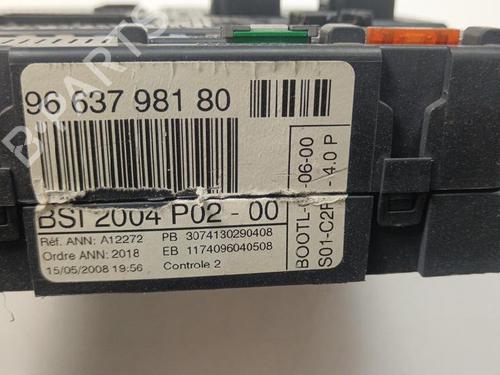 Used Fuse box Fuse box 38719770 38719770