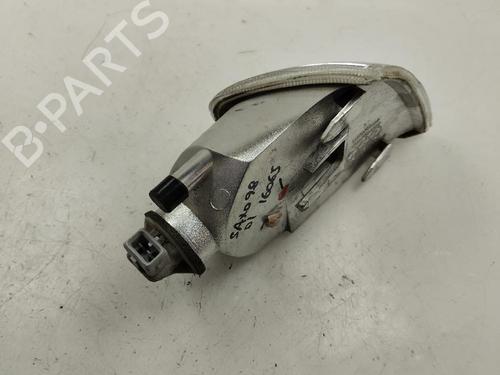 Used Left front indicator CITROËN SAXO (S0, S1) 1.5 D (57 hp) 19488173