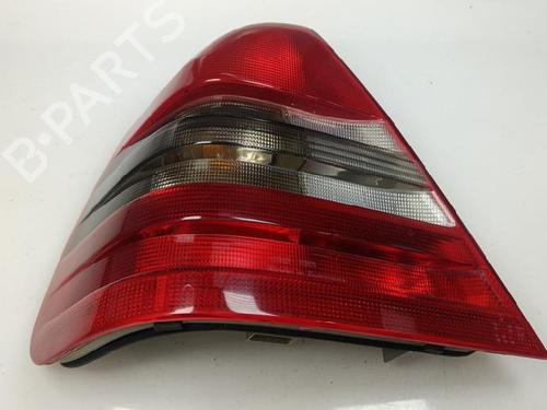 Used Left taillight Left taillight 35743867 35743867