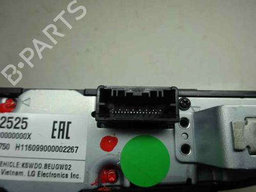 Used Radio Radio 2521447 2521447