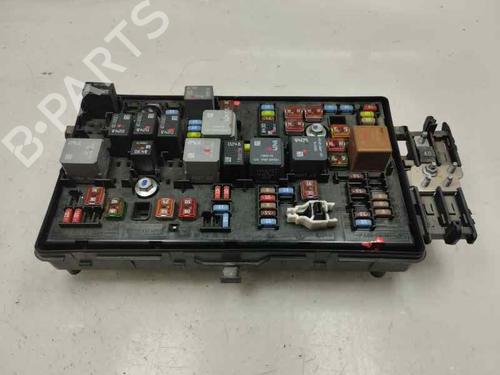 Used Fuse box Fuse box 23108687 23108687