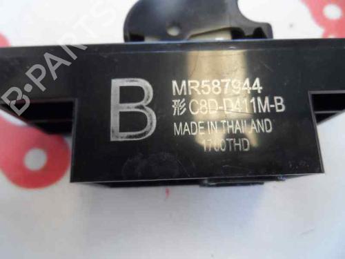 Used Right front window switch Right front window switch 1339550 1339550