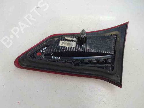 Used Left tailgate light Left tailgate light 7403311 7403311