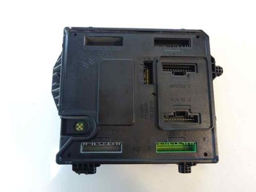 Used Fuse box Fuse box 2330541 2330541