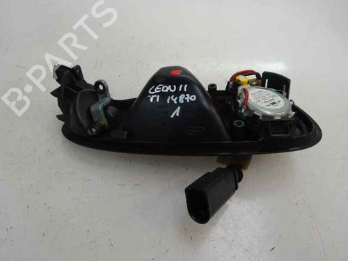 Used Rear left interior door handle Rear left interior door handle 8695777 8695777