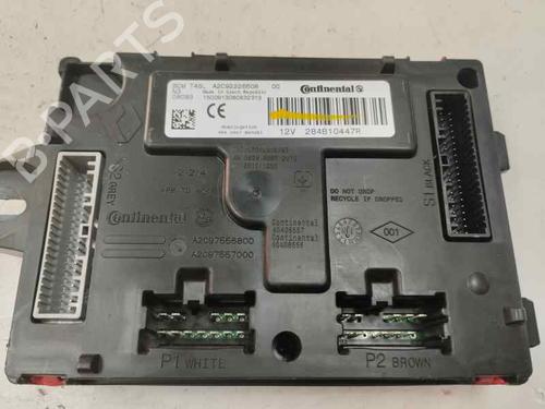 Used Fuse box Fuse box DACIA SANDERO II TCe 90 (B8M1, B8MA, B8AC) (90 hp) 27526762 27526762