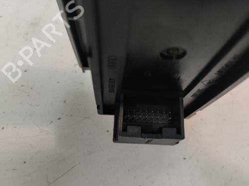 Venstre Foran elrute bryter AUDI A6 C5 (4B2, 4B4) 2.5 TDI (150 hp) 11950672