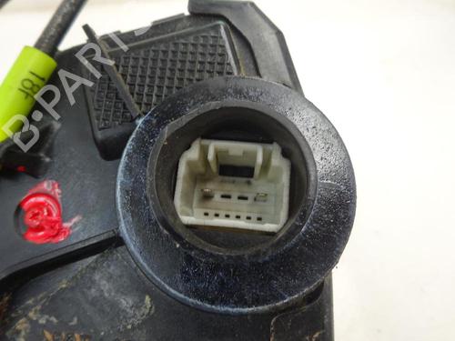 Used Front right lock TOYOTA AVENSIS (_T25_) 2.2 D-4D (ADT251_, ADT251R) (150 hp) 10740924