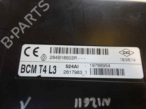 Used Fuse box Fuse box 2686256 2686256