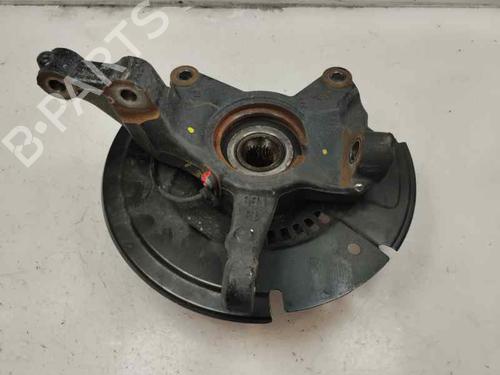 Used Left front steering knuckle RENAULT CLIO V (B7_) 1.5 Blue dCi 100 (B7AD) (101 hp) 26582959