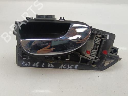Used Front right interior door handle Front right interior door handle 35744278 35744278