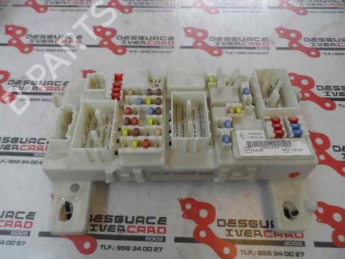 Used Fuse box Fuse box 1799771 1799771