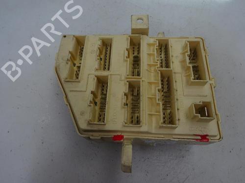 Used Fuse box Fuse box 11013559 11013559