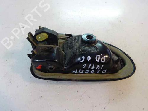 Used Front right interior door handle Front right interior door handle 8833094 8833094