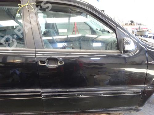 Used Right front door MERCEDES-BENZ M-CLASS (W163) ML 270 CDI (163.113) (163 hp) 10496839