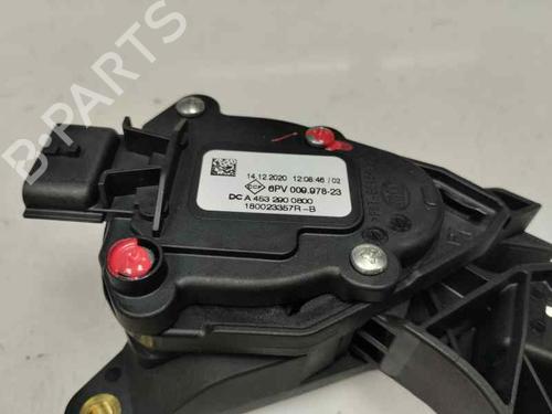 Used Pedal RENAULT TWINGO III (BCM_, BCA_) 1.0 SCe 65 (BCMJ) (65 hp) 22646273
