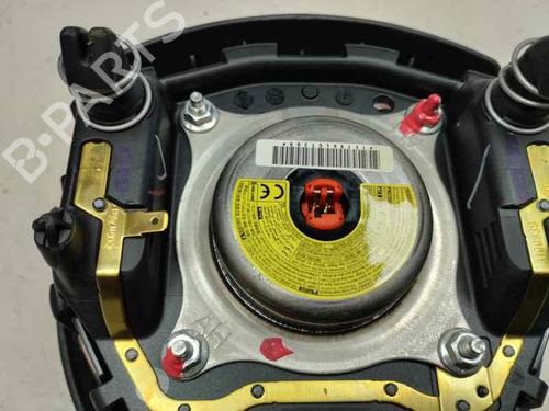 Førerens kollisjonspute TOYOTA YARIS (_P13_) 1.0 (KSP130_, KSP130) (69 hp) 30540334