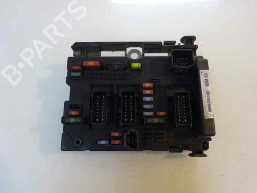 Used Fuse box Fuse box 2293632 2293632