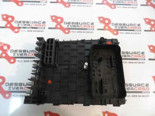 Used Fuse box Fuse box 354101 354101