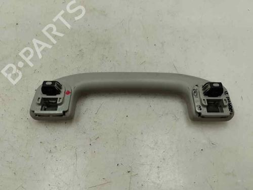 Used Front right interior door handle Front right interior door handle 22713443 22713443