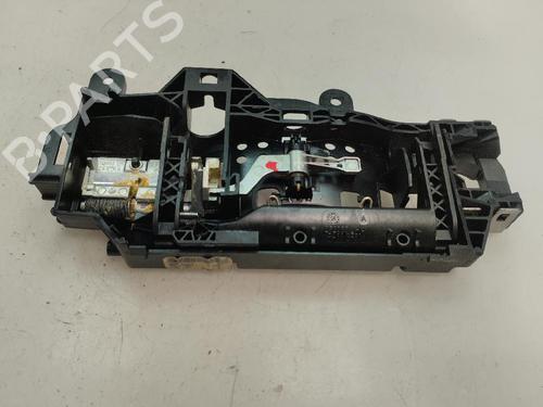 front-left-exterior-door-handle-audi-a4-b9-avant-8w5-8wd-8w0-1837811a-2017-2015-18641714 main image