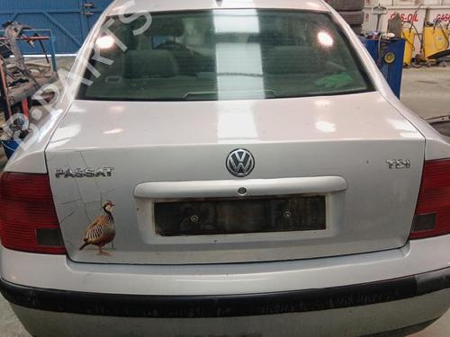 Brugte VW PASSAT B5 (3B2) 1.6 4652296