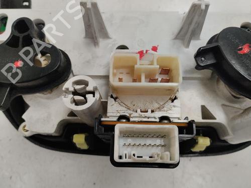 climate-control-toyota-rav-4-ii-_a2_-2002-2000-2001-2002-2003-2004-2005-16906478 main image