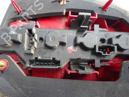 Venstre Baklys VW POLO (6N2) [1999-2001]  7761538