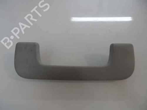 Venstre fortil invendig håndtag AUDI A3 (8P1) 1.9 TDI (105 hp) 3213025