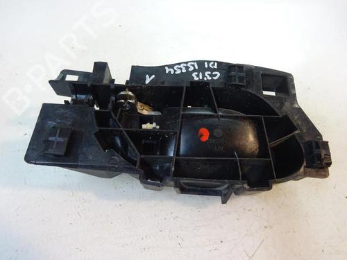 Used Front left interior door handle Front left interior door handle 11106614 11106614