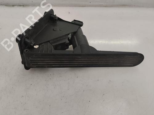 Pedal SMART FORTWO Coupe (450) [2004-2007]  16720925