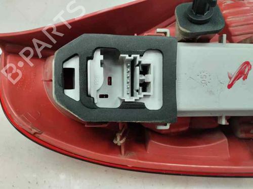 Used Right taillight RENAULT CLIO II (BB_, CB_) 1.2 16V (BB05, BB0W, BB11, BB27, BB2T, BB2U, BB2V, CB05,... (75 hp) 26567679