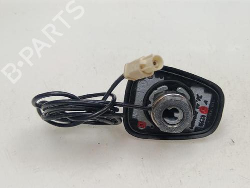 Antenne/Base RENAULT MEGANE IV Hatchback (B9A/M/N_) 1.2 TCe 130 (B9MR) | BP35744996C140 - Image 2