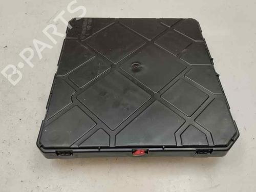 Used Fuse box Fuse box 22183904 22183904