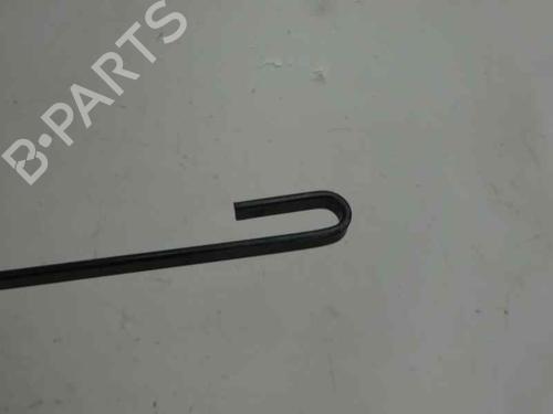 Used Front windshield wiper arm FORD KA (RU8) 1.2 (69 hp) 5859699