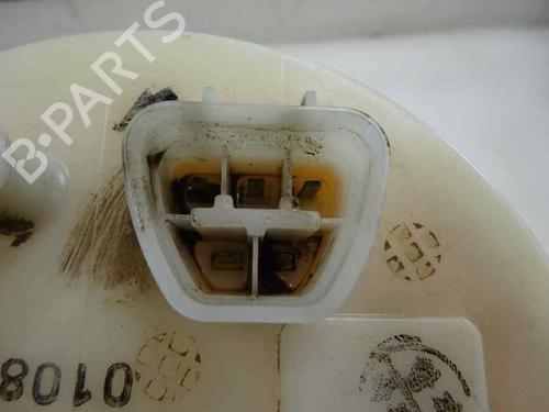 Used Fuel pump Fuel pump 7557888 7557888