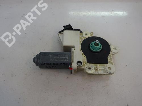 Rudehejsemotor bagstkærm venstre OPEL VECTRA C Estate (Z02) 1.9 CDTI (F35) (150 hp) 11289036