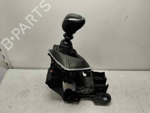 Used Gear lever OPEL CROSSLAND X / CROSSLAND (P17, P2QO) [2017-2025]  22651628